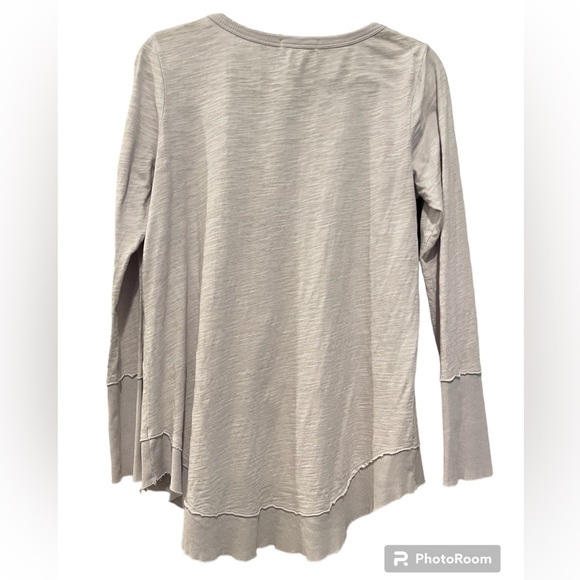 Mododoc Los Angeles gray long sleeve tunic top size small - Picture 6 of 9